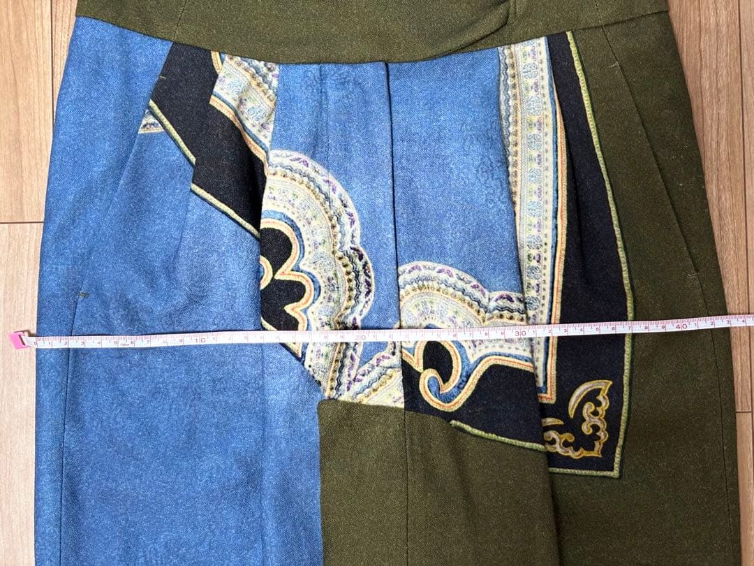 DRIES VAN NOTEN 秋冬グリーンスカーフ柄　ひざ丈タイトスカート