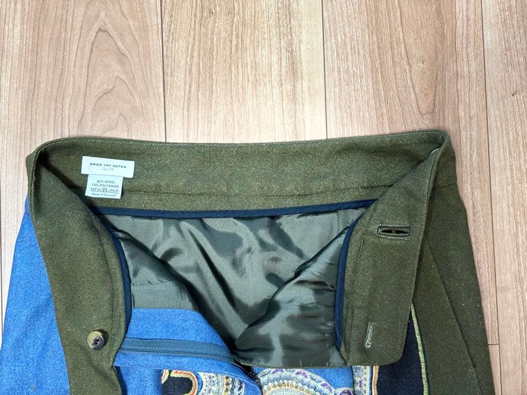 DRIES VAN NOTEN 秋冬グリーンスカーフ柄　ひざ丈タイトスカート