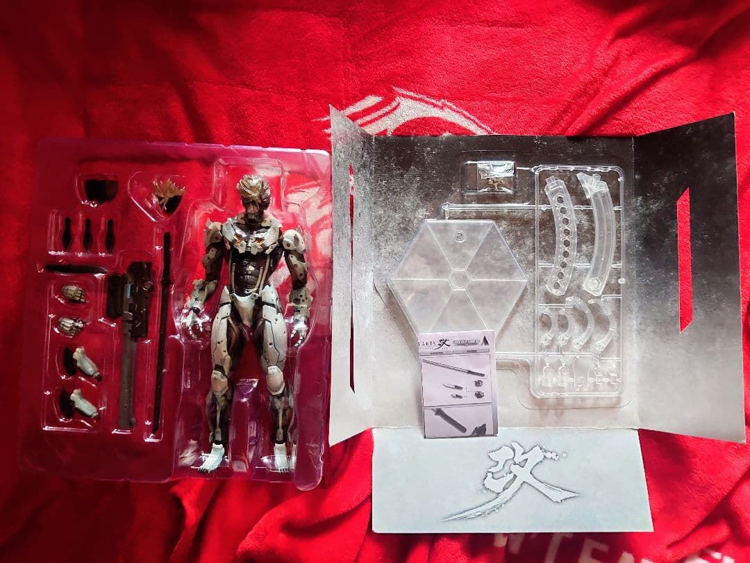 メタルギア ライジング 雷電 仔月光フィギュア 同梱限定版 MGR MGS