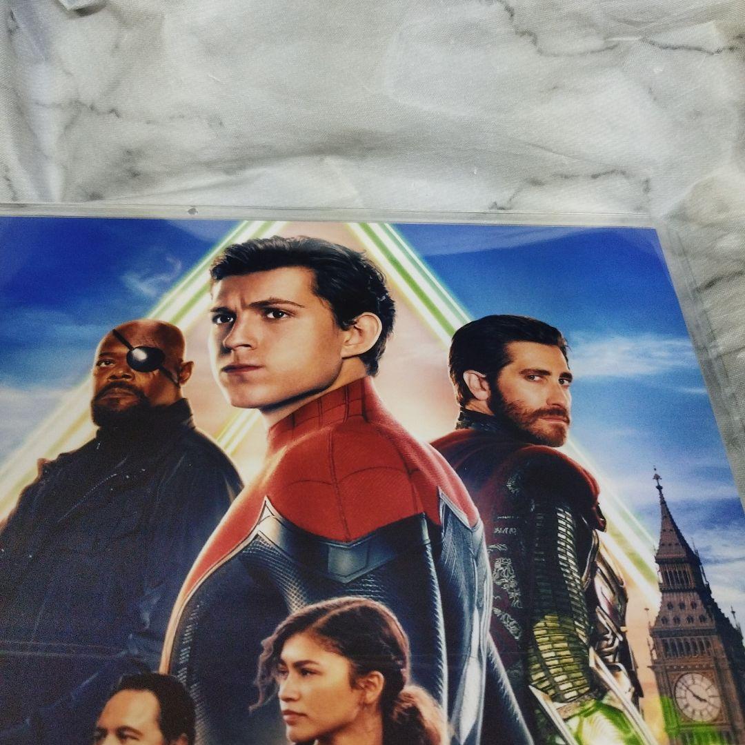 トム・ホランド&ゼンデイヤ 直筆サイン入りフォト　映画 スパイダーマンより