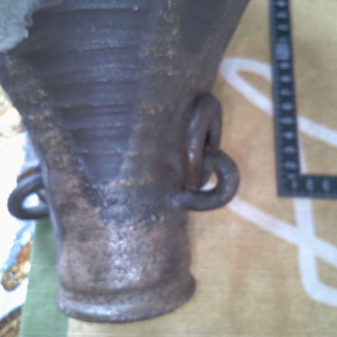 茶色の陶器製壺 金属製ハンドル付き 直しあります