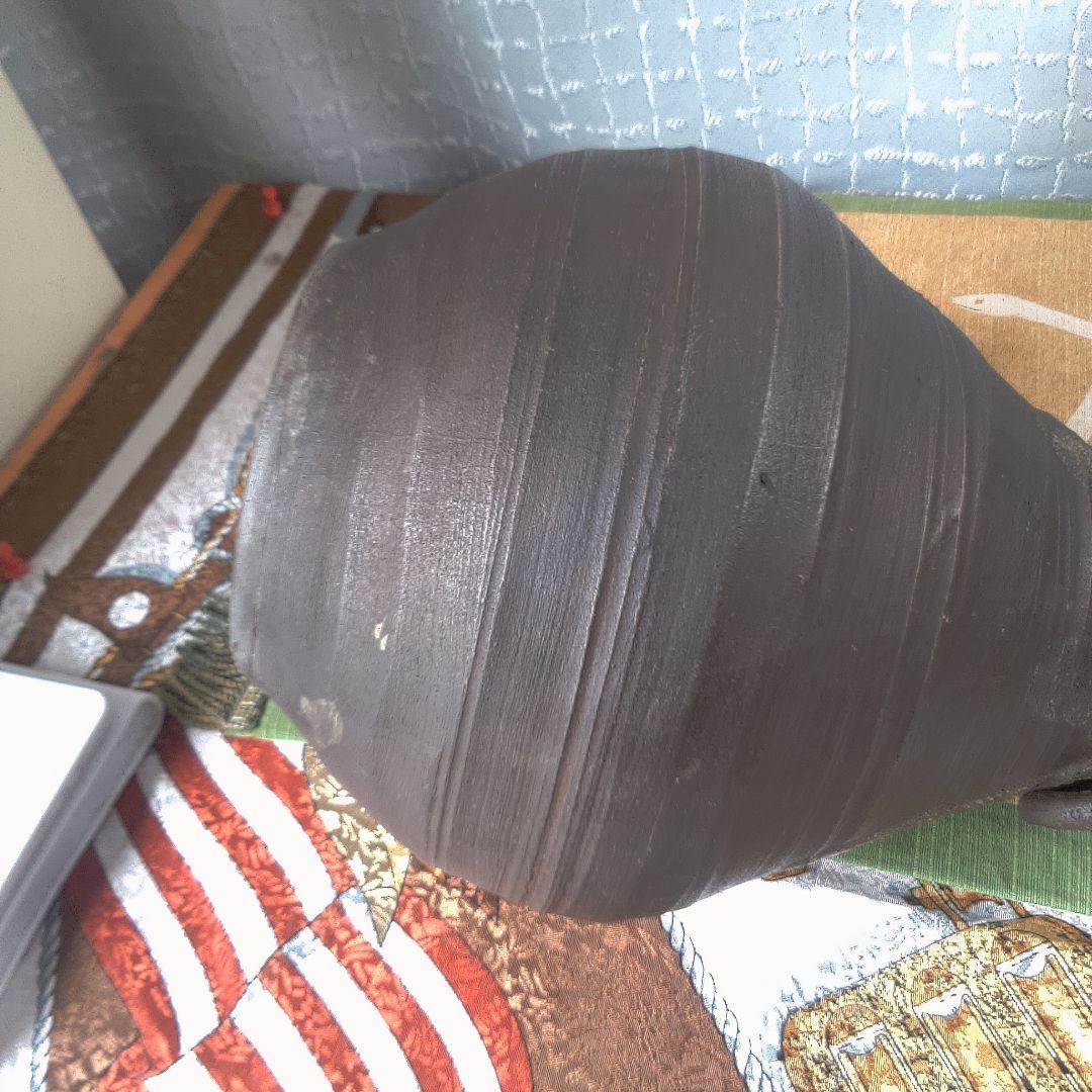 茶色の陶器製壺 金属製ハンドル付き 直しあります