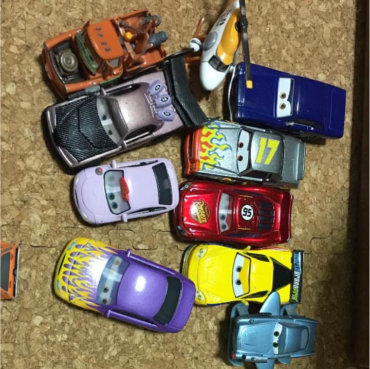 カーズ トミカ トイザらス ミニカー ディズニー