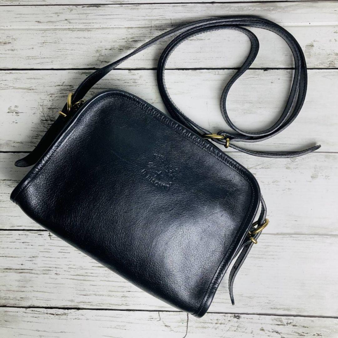 ダチリエさま専用【美品　高級感漂う黒の本革】ショルダーバッグ　バイソン刻印