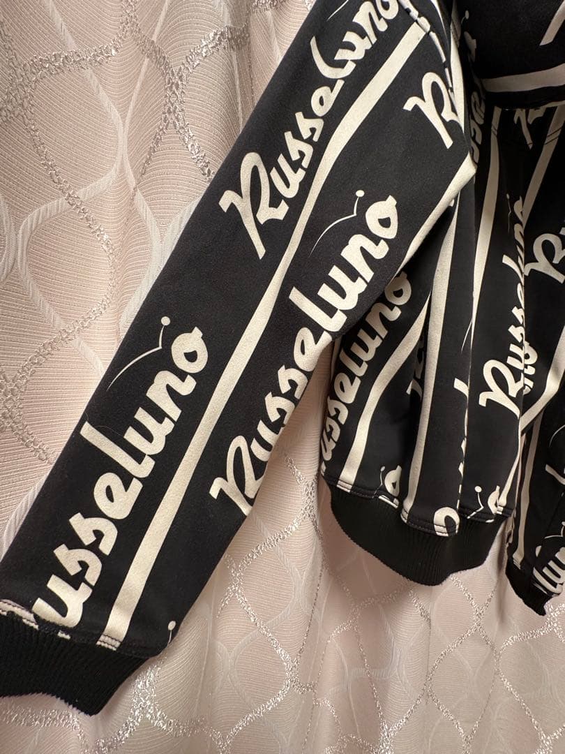 ラッセルノ　ゴルフウェア　フード付きパーカーとスカート　サイズ0