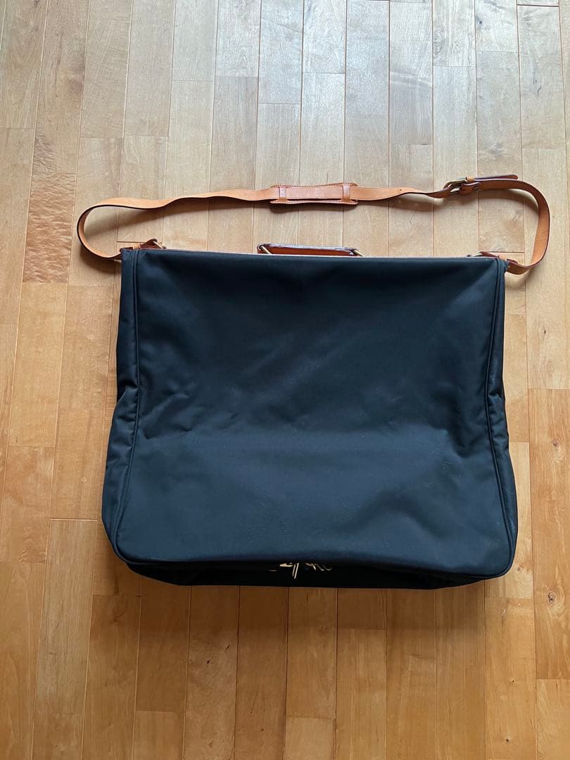 GEOFFREY BEENE ジェフリー ビーン ガーメントケース - メルカリ