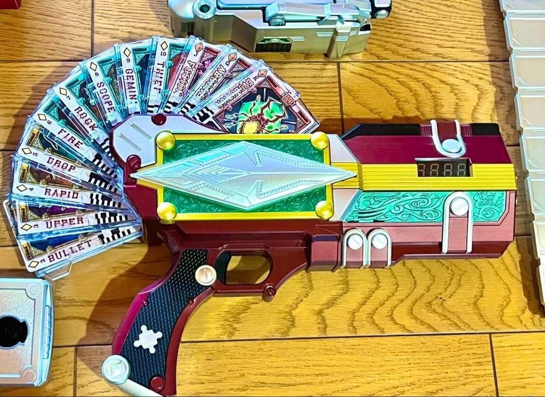 美品 CSM ギャレンバックル&ギャレンラウザー