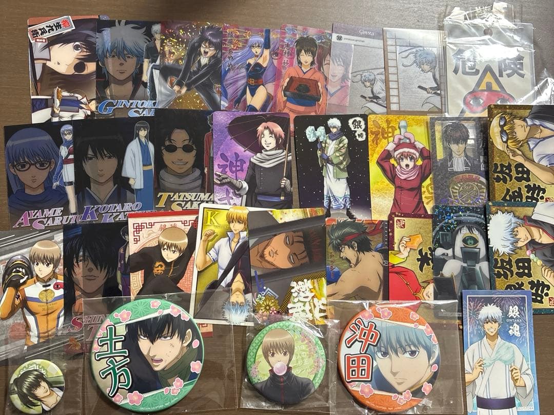 銀魂まとめ売りセット Amazon.co.jp: 銀魂 一番くじ 3年Z組集合缶バッジセット I賞 坂田銀時