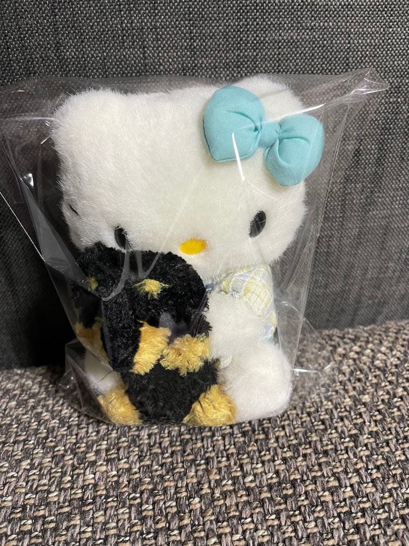 ハローキティ ミニチュアダックス抱いたぬいぐるみ ハローキティ ぬいぐるみ ダックスフンド
