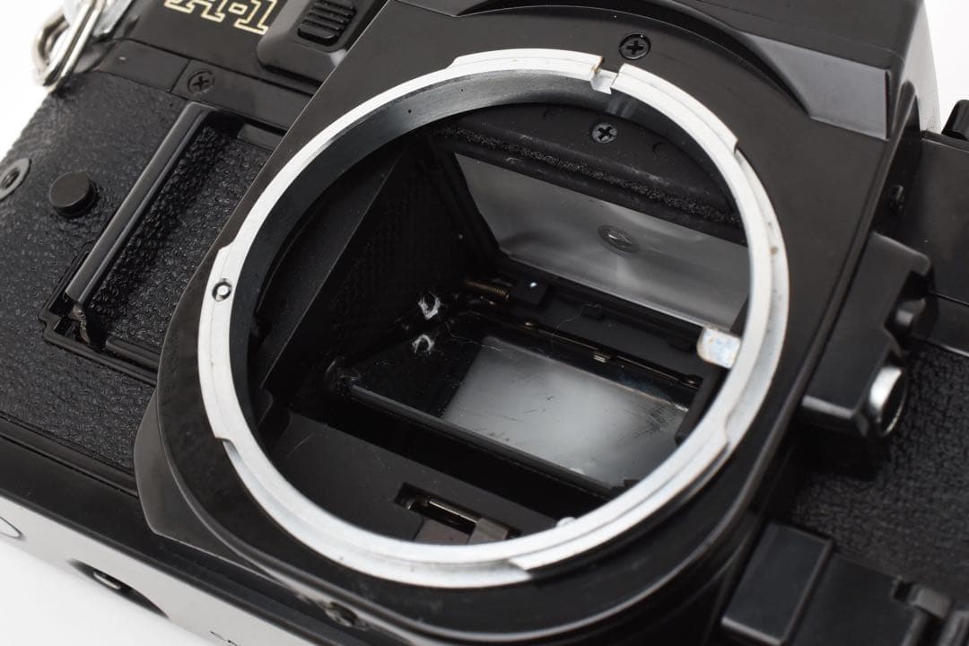 223☆動作品☆ CANON A-1 ブラック ボディ