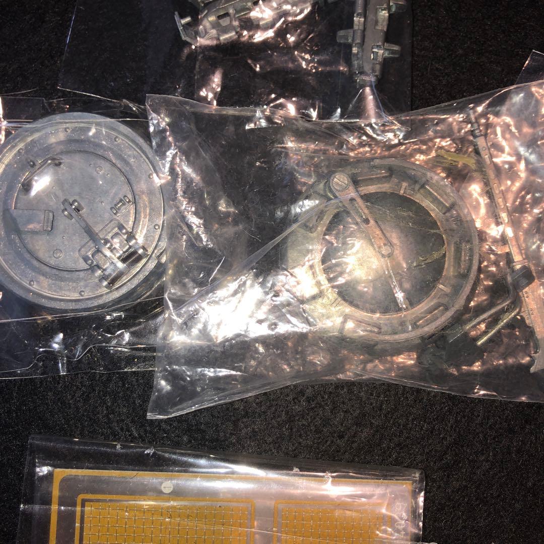 タミヤ1/16タイガー1型戦車用メタル転輪、その他メタルパーツ