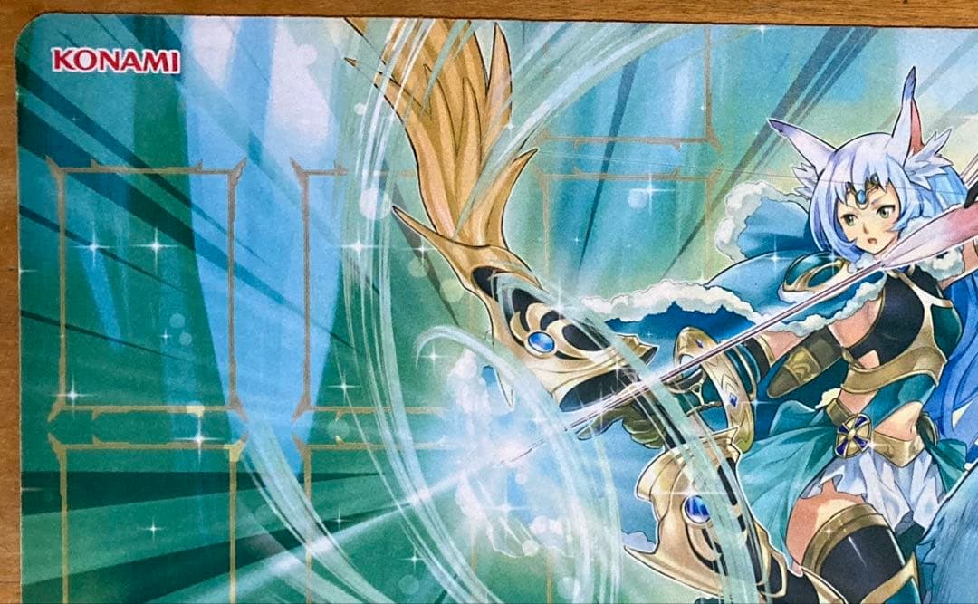 遊戯王 公式 召命の神弓-アポロウーサ プレイマット 月女神の鏃 スリーブ70枚
