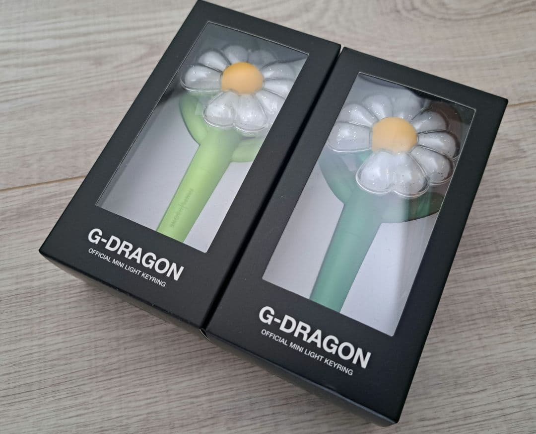 【新品☆未開封】G-DRAGON会場限定販売ミニライトキーリング(おまけ付き)