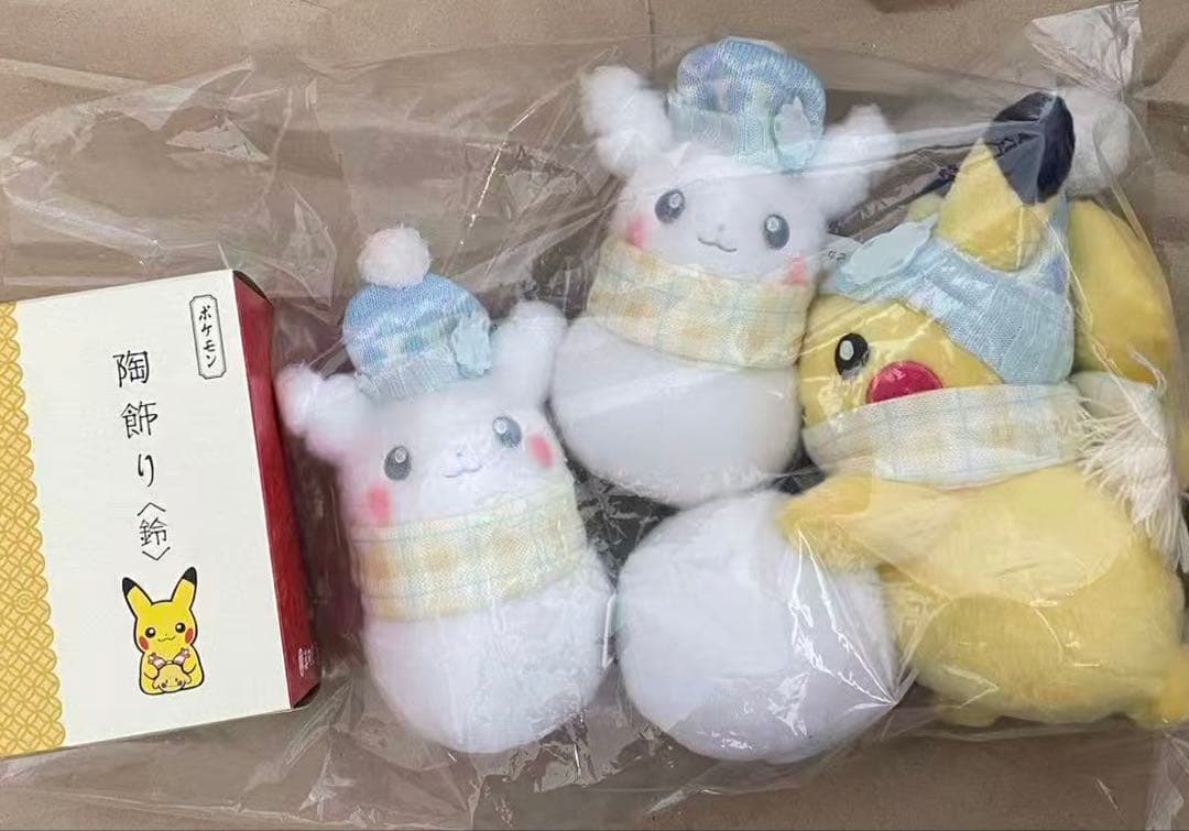 新品 ピカチュウ 雪だるま 雪遊び ぬいぐるみ ピカチュウとゆきあそび