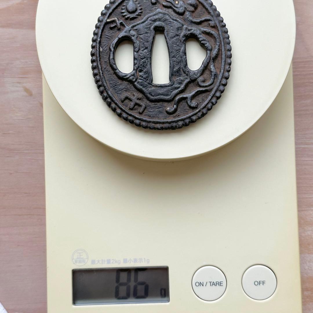 南蛮鍔　日本刀装具　玉追い龍