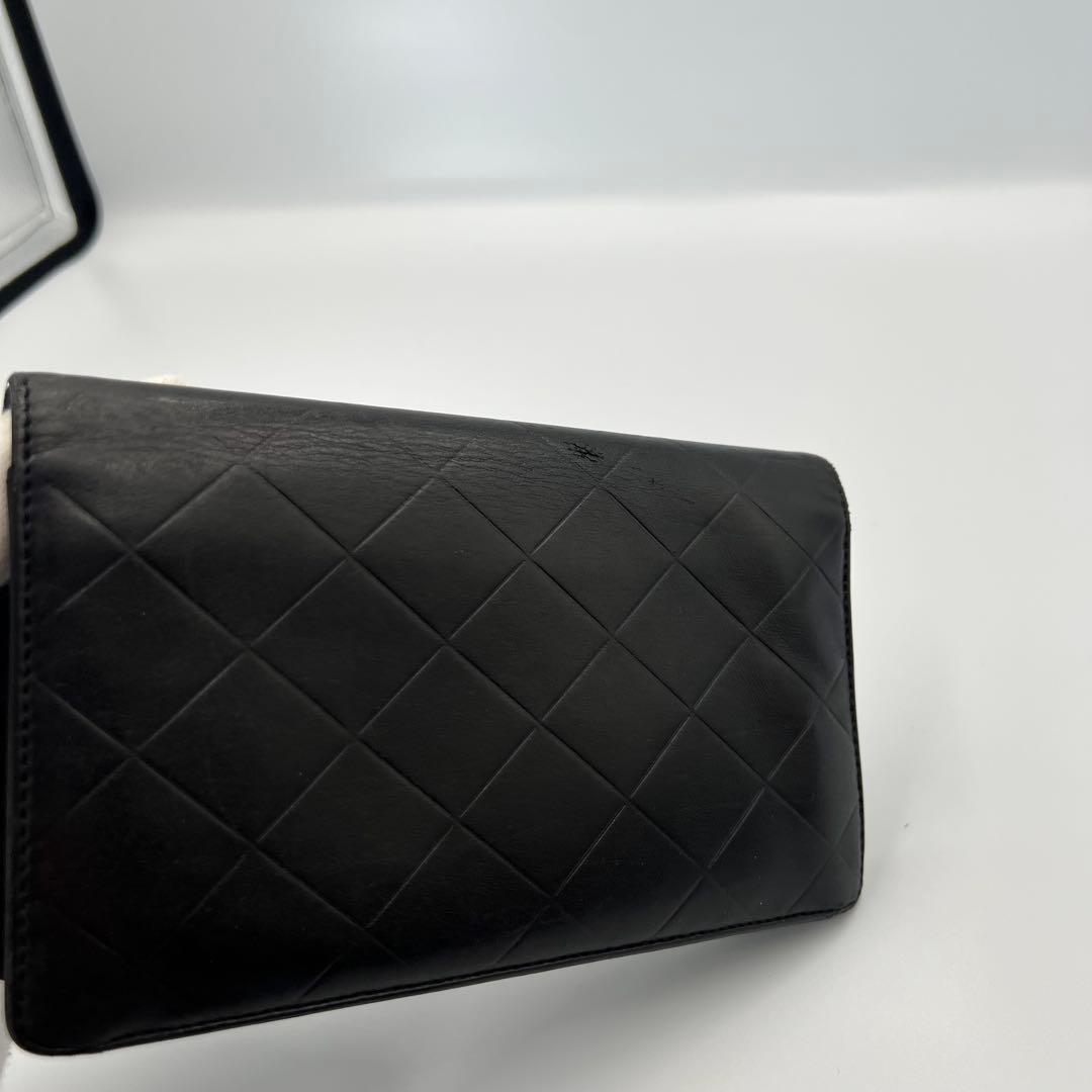 CHANEL マトラッセ ラムスキン ビッグロゴ 二つ折り長財布 黒