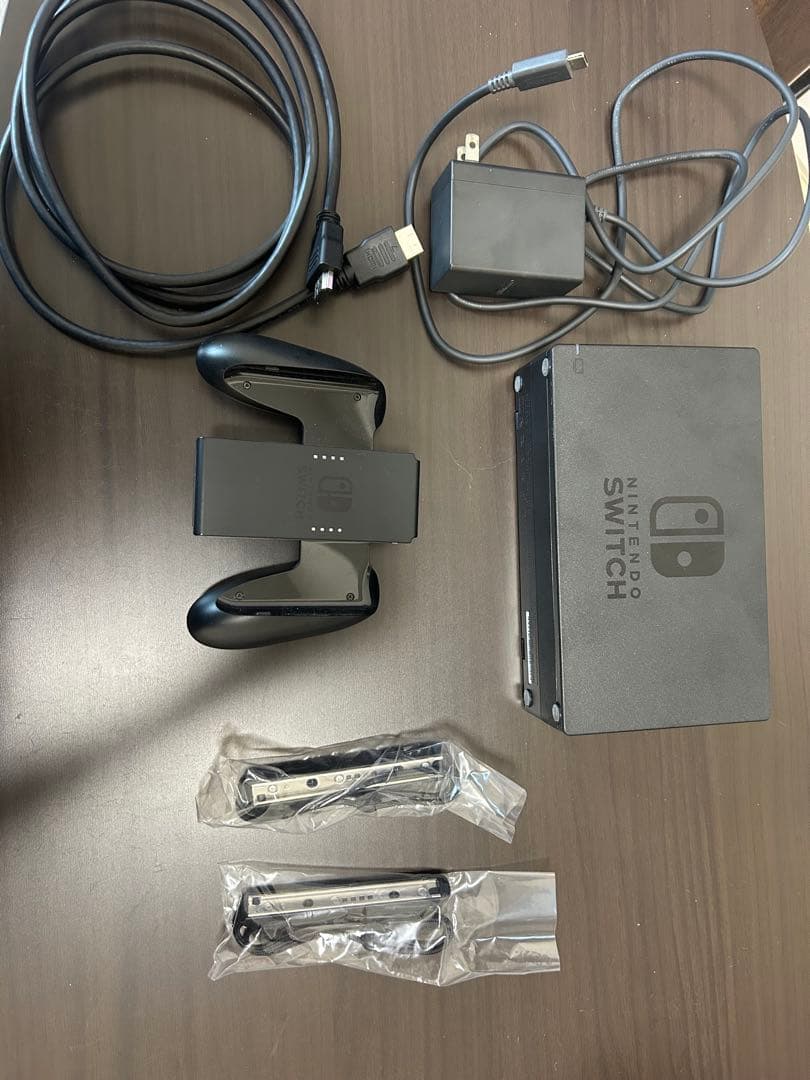 G*様 Nintendo Switch ネオンブルー/ネオンレッド 本体