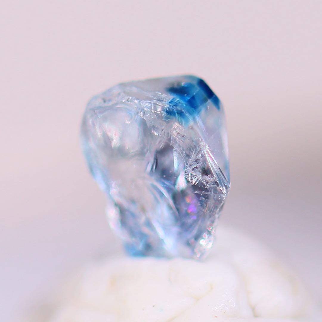 4439『天然バイカラーユークレース』0.42ct ジンバブエ産 原石 宝石