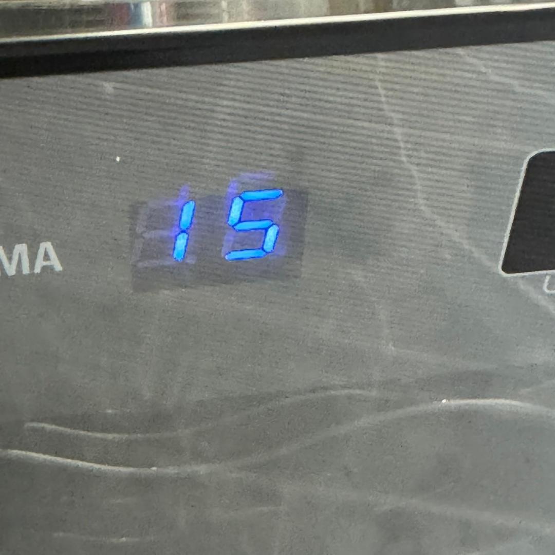 ☆アイリスオーヤマ　ワインセラー　PWC-331P　23年製　33L　12本収納