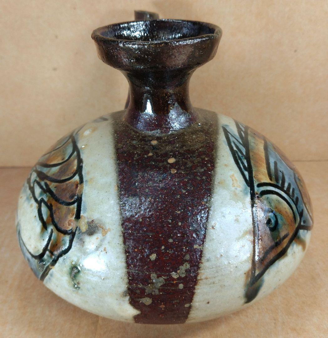 【本物保証】金城次郎 カラカラ(魚,海老文）本人直筆共箱 栞 人間国宝 壷屋焼