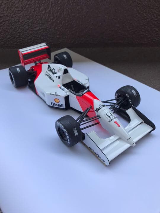 タミヤ　1/20 マクラーレン　MP4/7 ホンダ　完成品