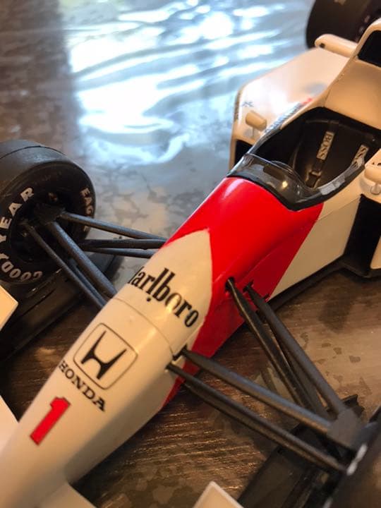 タミヤ　1/20 マクラーレン　MP4/7 ホンダ　完成品