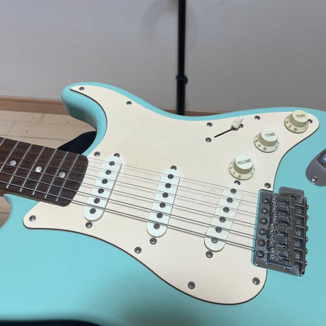 Squier by Fender ストラト　サーフグリーン　レアカラー
