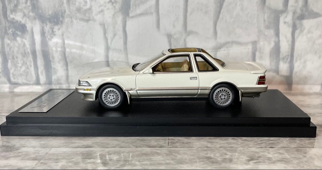 トヨタソアラ3.0エアロキャビン　マーク43クリスタルホワイト1/43ミニカー