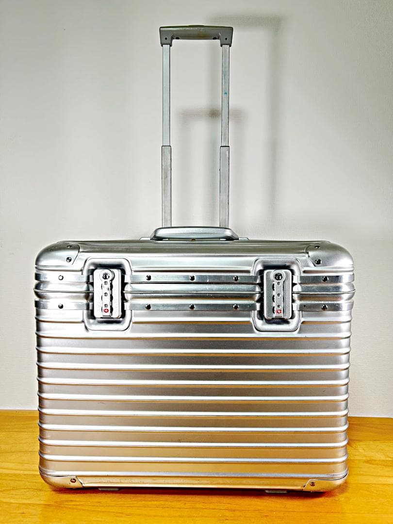 リモワ トパーズ パイロット RIMOWA TOPAS 廃版 スーツケース 2輪