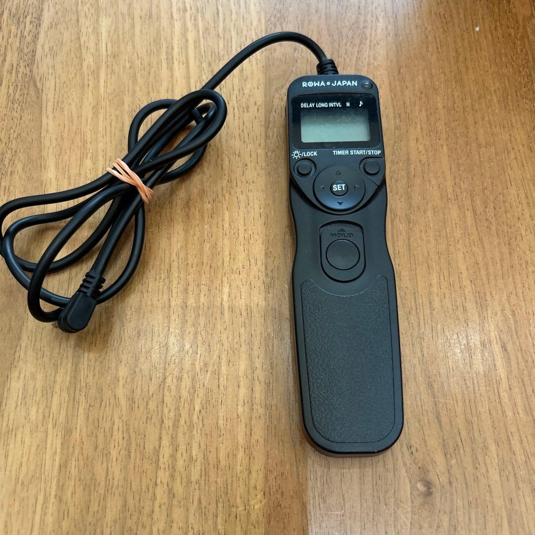 OLYMPUS OM-D E-M1 Mark II 本体 とバッテリーホルダー他