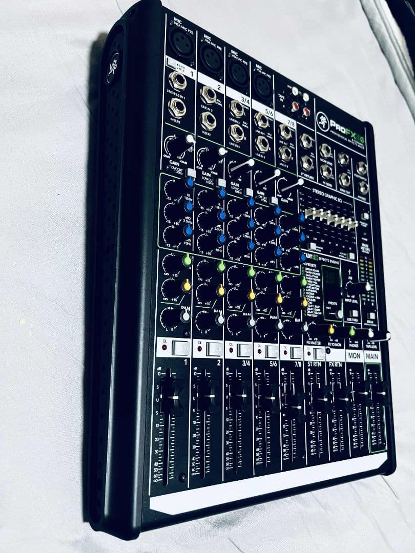 Mackie PROFX8 アナログミキサー