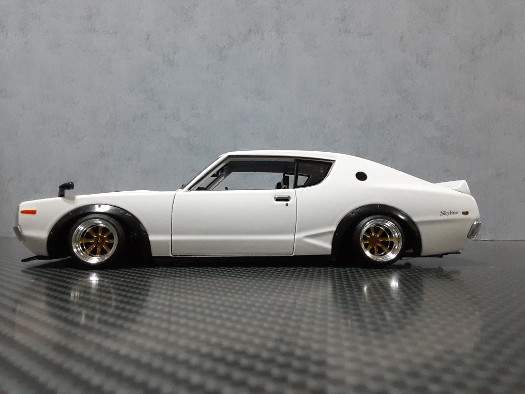 Maisto 1/24 日産 ケンメリ GT-R カスタム改 ワタナベ 金