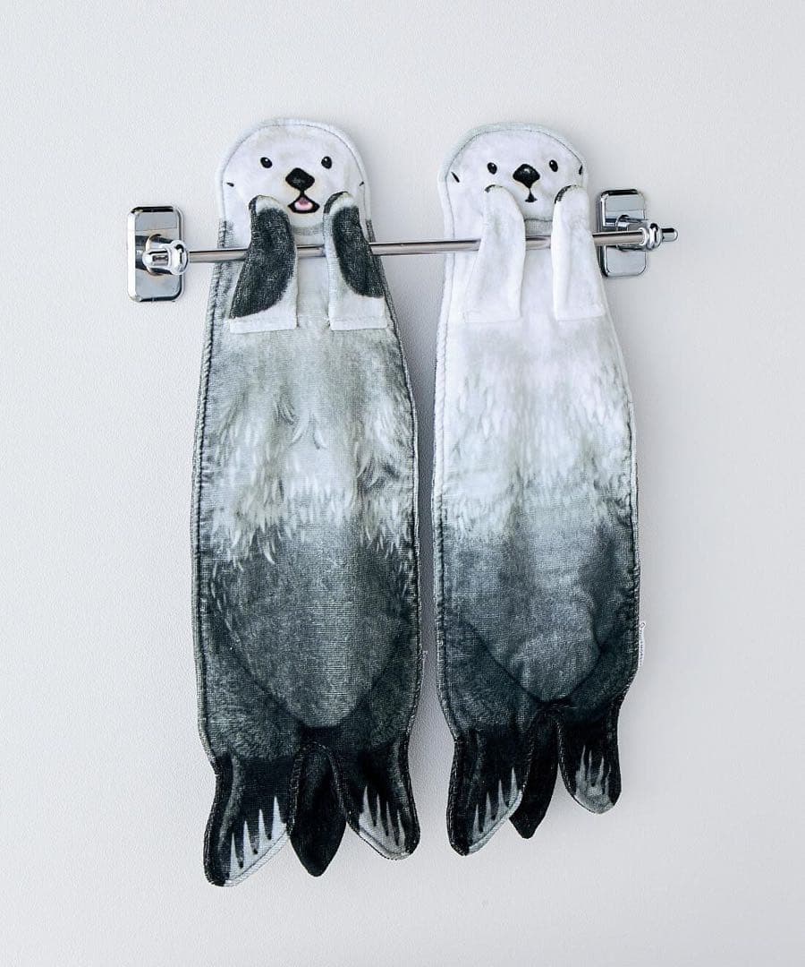 鳥羽水族館　フェリシモ　ラッコのぶらーんタオル〈キラちゃんとメイちゃん〉