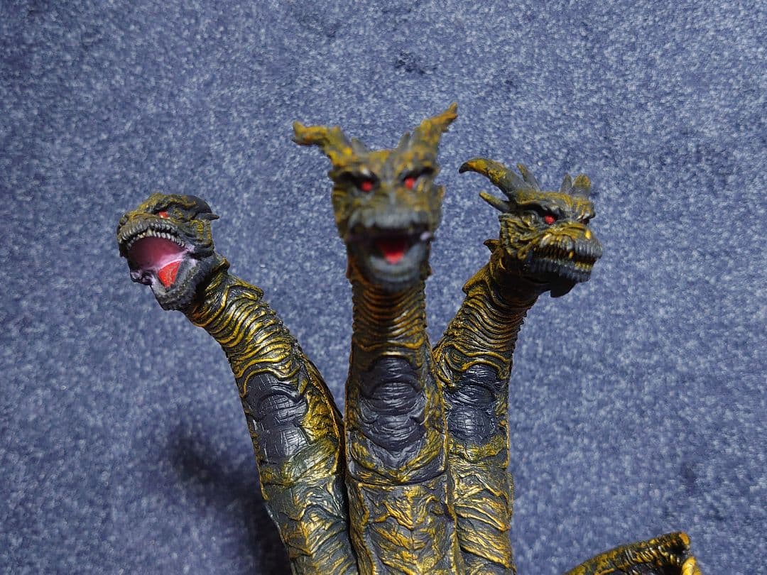 ムービーモンスターシリーズ　2004　カイザーギドラ ソフビ