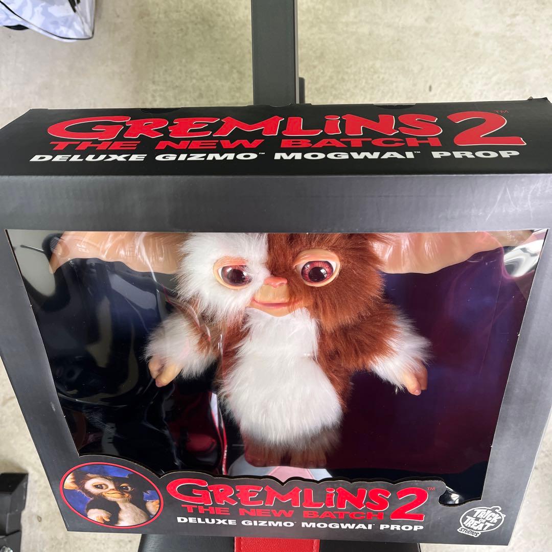 グレムリン2 新・種・誕・生』ギズモ 等身大1/1スケール - メルカリ