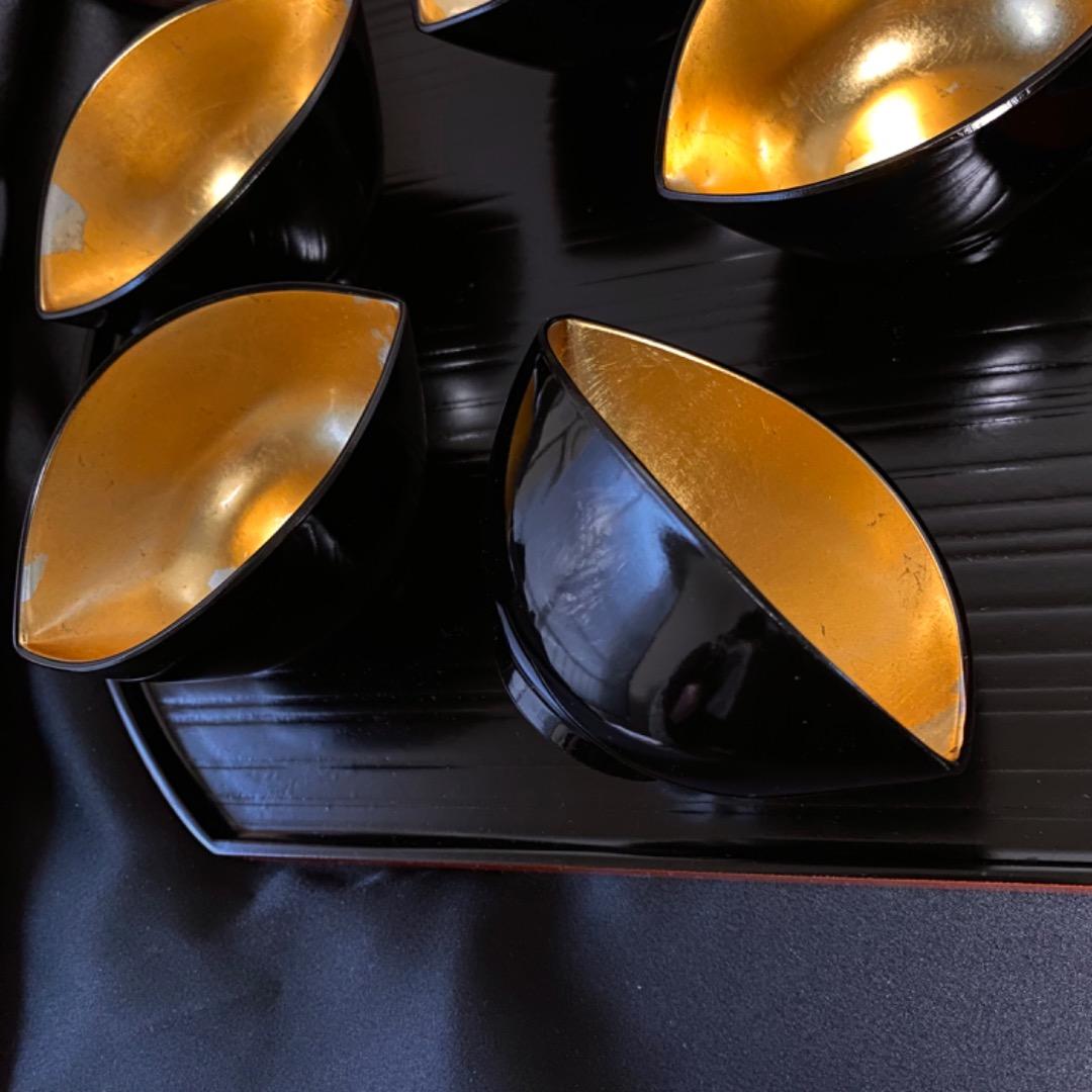 珍味入れ&半月膳５客 セット 金箔 山中塗 手描蒔絵 小皿 金彩 小鉢 正月