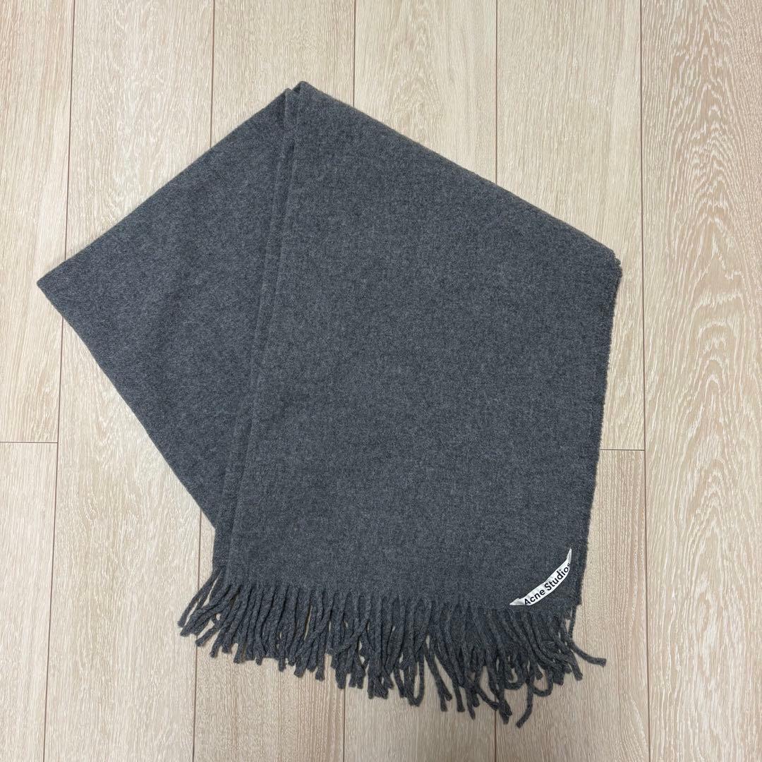 Acne Studios グレー マフラー - メルカリ