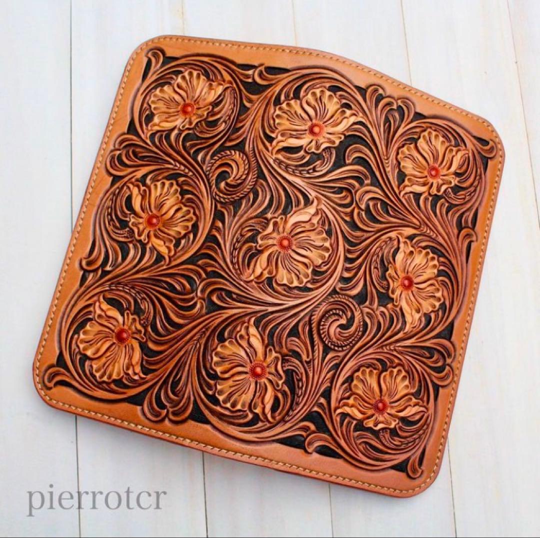 手彫り革財布　カービングロングウォレット