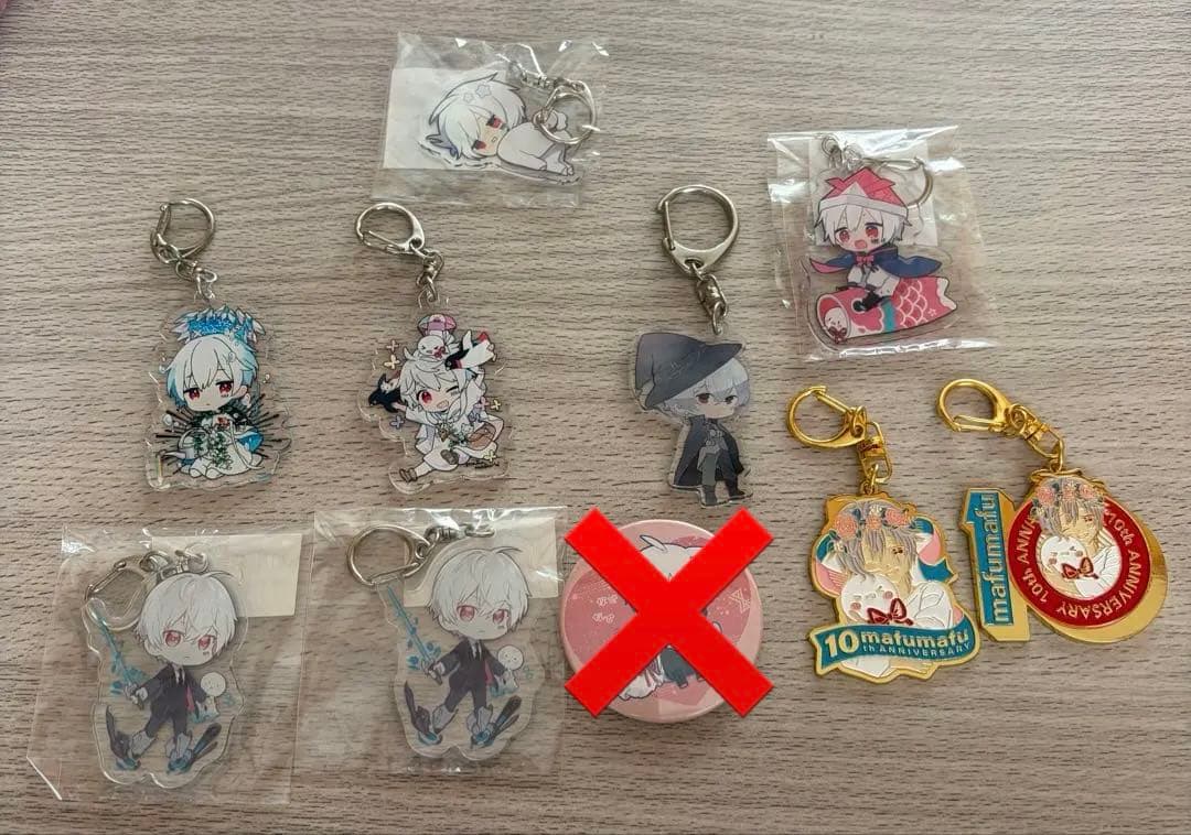 まふまふ アクリルキーホルダー アクキー 缶バッチ - メルカリ