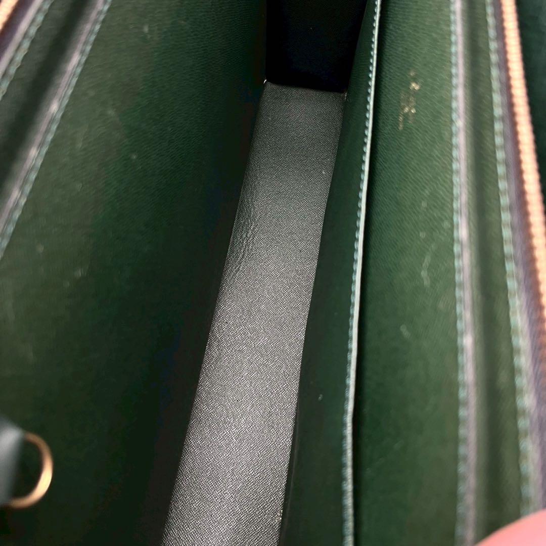 ルイヴィトン タイガ ポルトドキュマン ロザン エピセア　ビジネスバッグ 緑