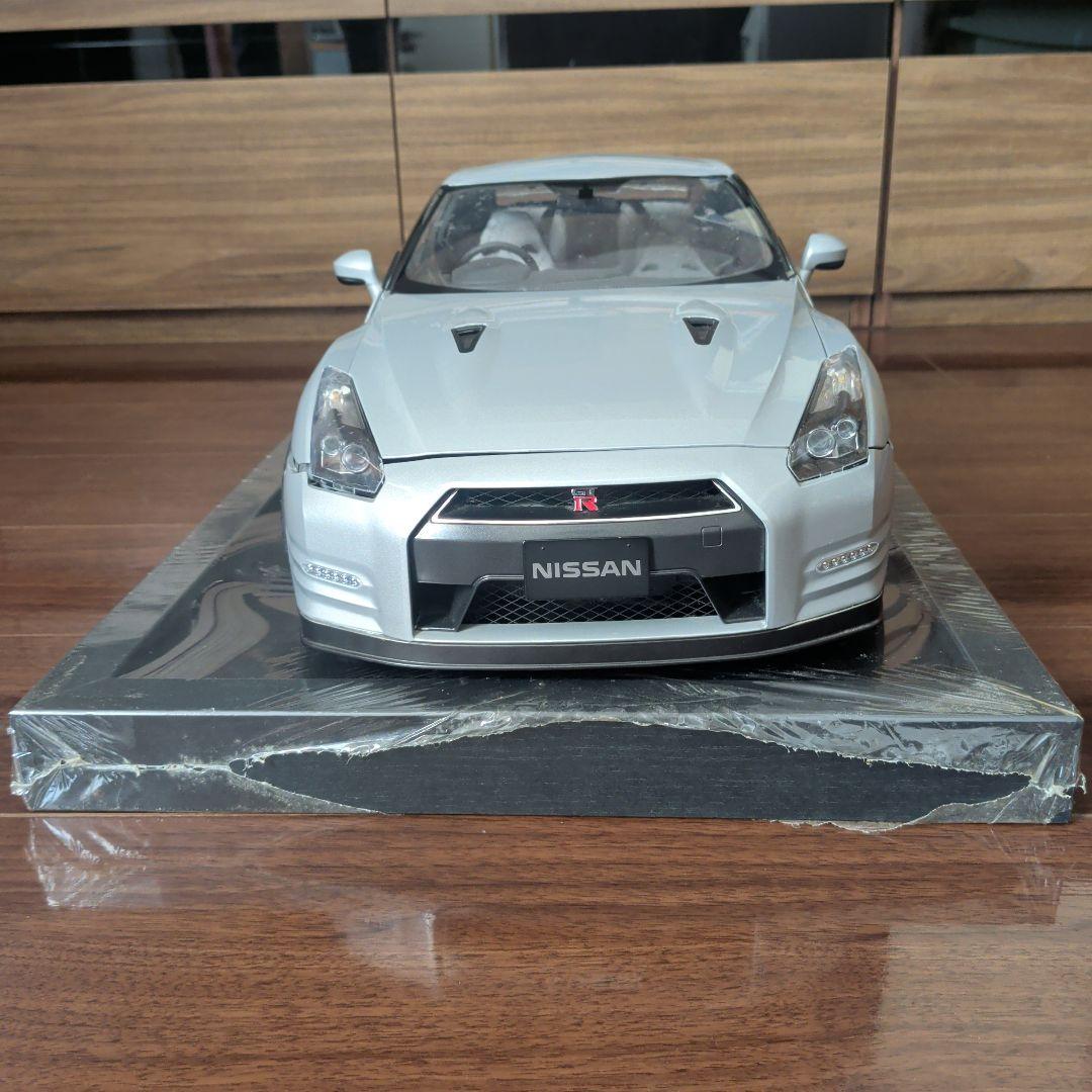 H*R様 【ジャンク品】GT-RデアゴスティーニNissan GT-R 1/8ス