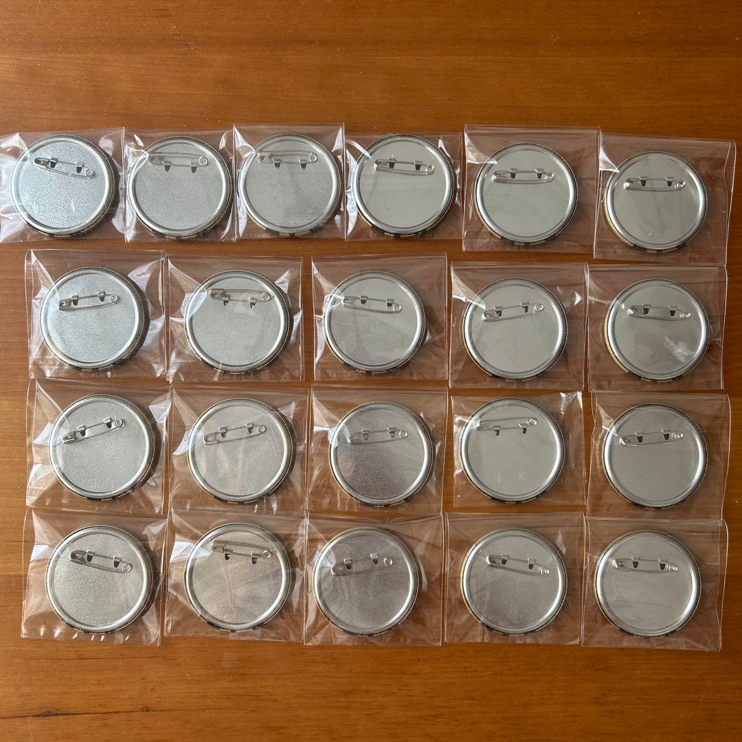 呪術廻戦 懐玉・玉折 PLAZA ChairBlue 缶バッジ 七海建人