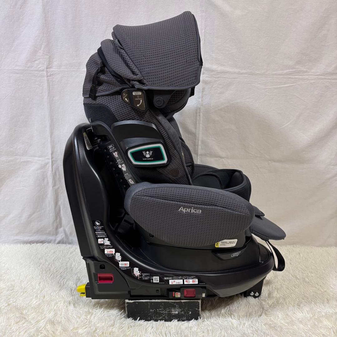 極美品　アップリカ フラディアグロウ セーフティプラス　プレミアム チャイルド