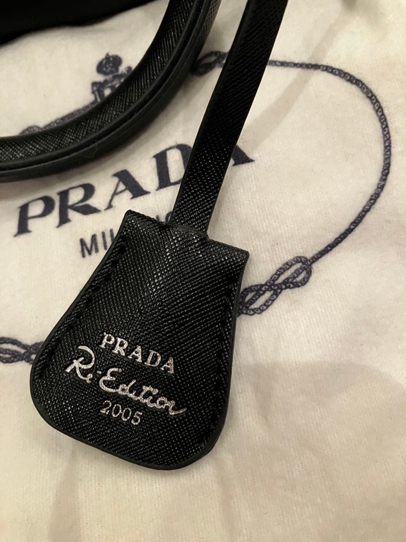 ブラック ハンドバッグ