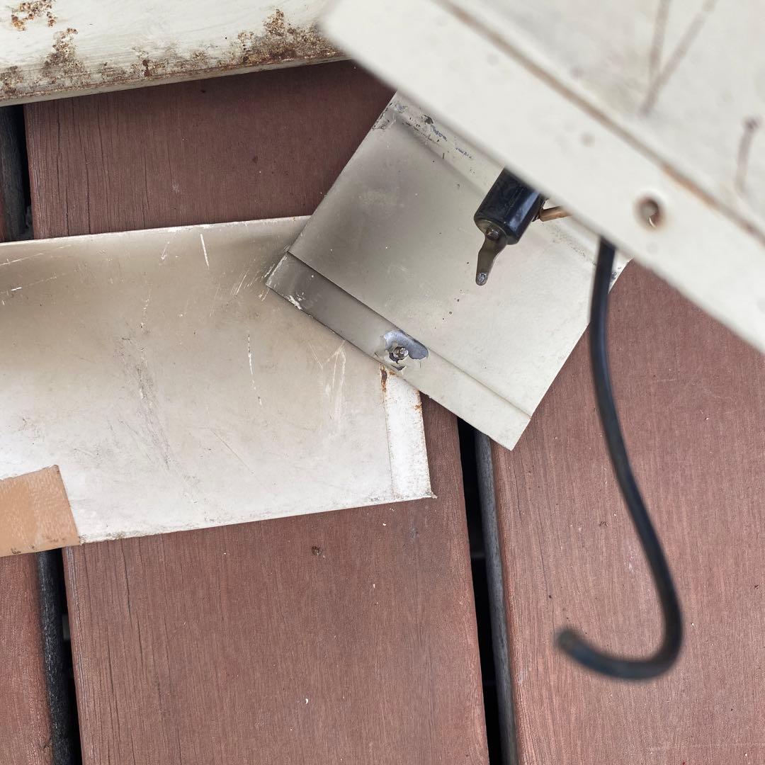 鉄道　合図灯充電器