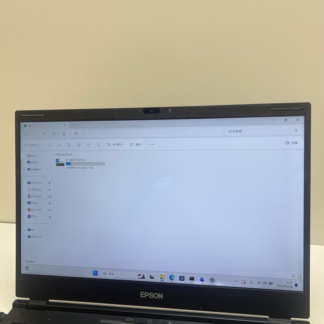 925 EPSON Endeavor NA520E i7-8565U 16GB