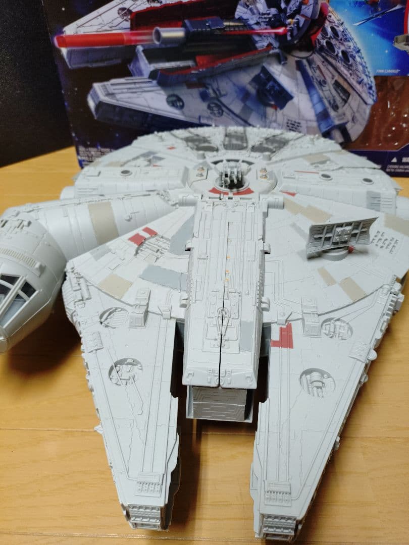 ミレニアム　ファルコン　ラージビークル　ベーシックフィギュア　フォースの覚醒