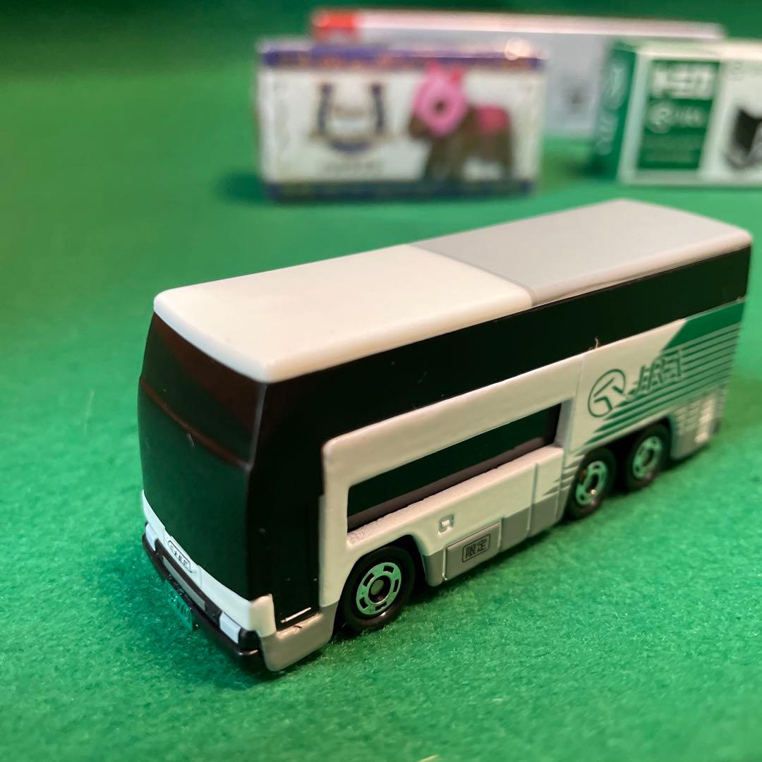 2107.トミカJRAバス他まとめ売り おもちゃ