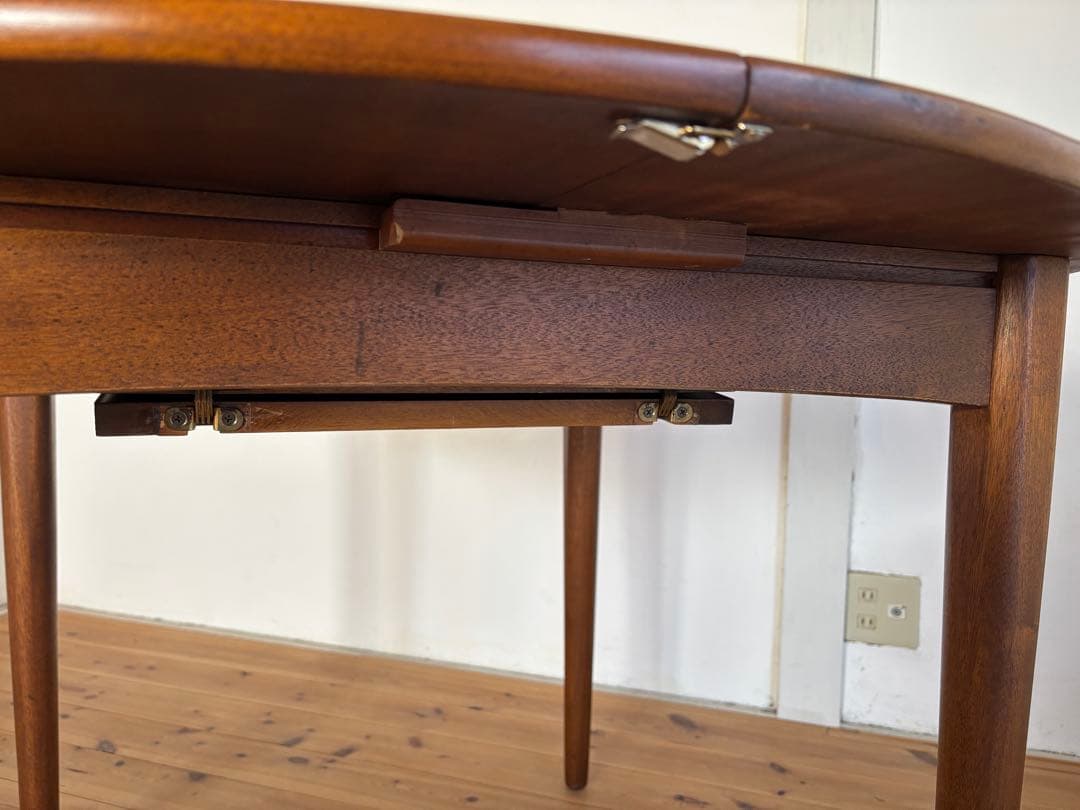 Jentique/ジェンティーク　ラウンドエクステンションテーブル