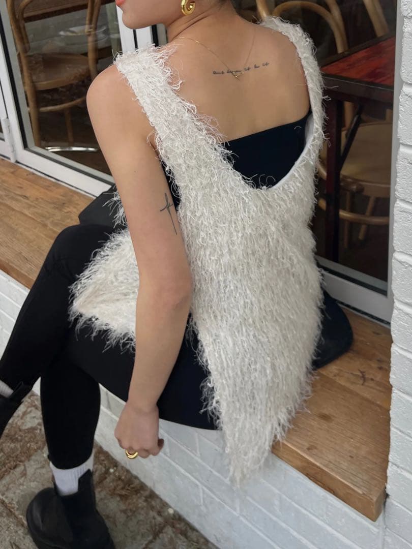 efu EATHER SLEEVELESS TOP ホワイトF